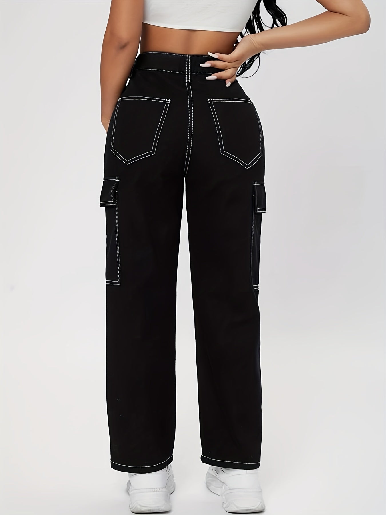 Y2K Kpop-Inspired Women’s Cargo Denim Jeans - Black with Striking White Contrast Seams, Multi-Pocket Design - Zipper & Button Closure, Comfortable & Trendy for Casual Outings