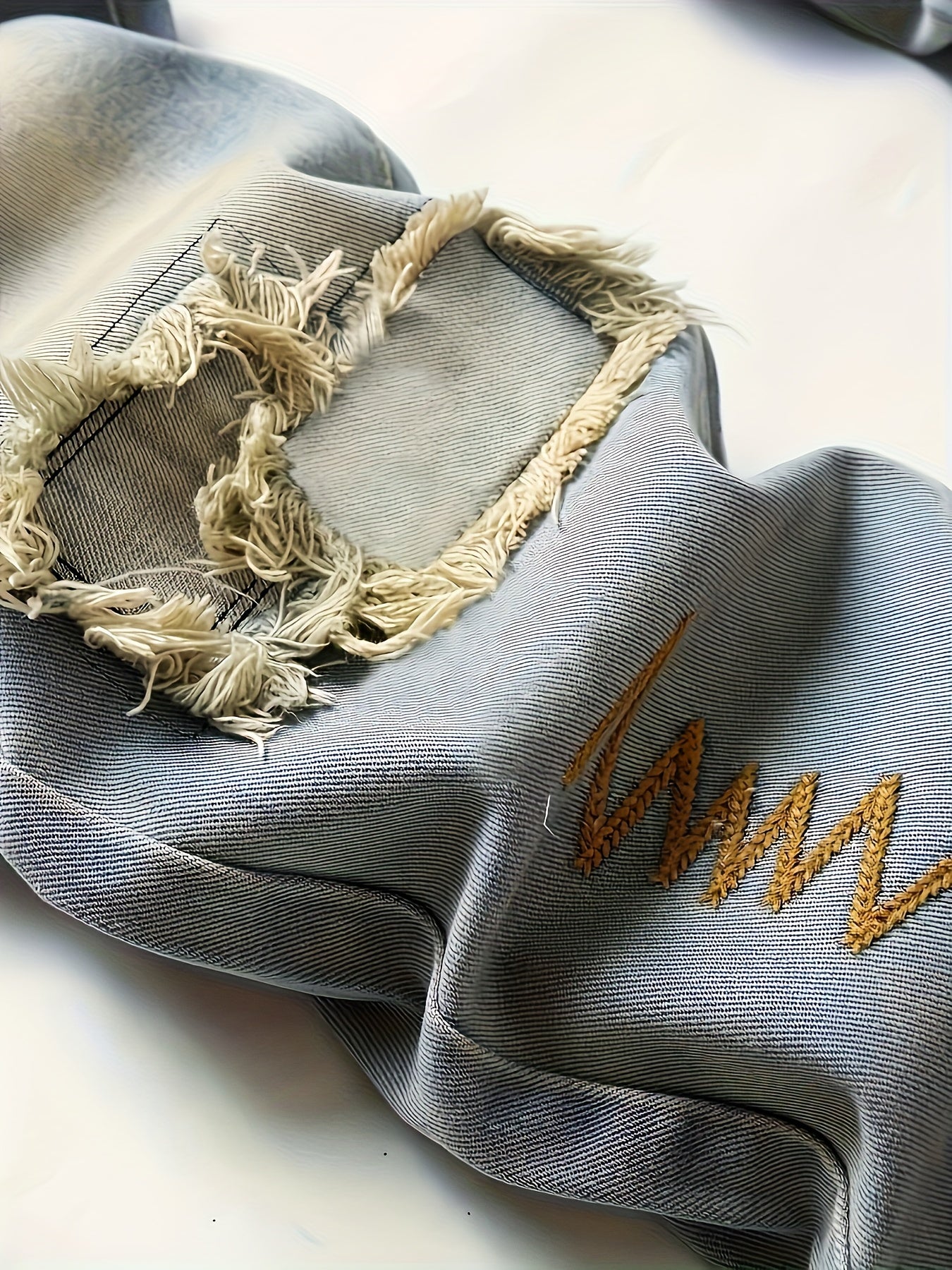 H025 Embroidered Hole Four Seasons Elastic Slimming Jeans